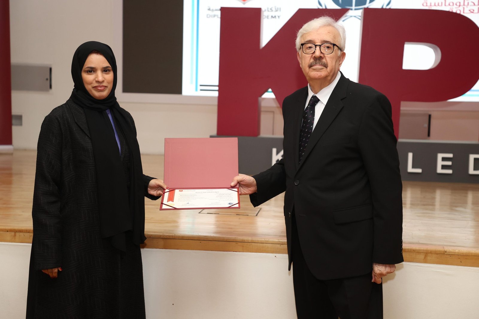 The Diplomatic Academy, in partnership with the Katara Center for Public Diplomacy, concluded the Cultural Diplomacy Program from December 22 to 25, 2024.