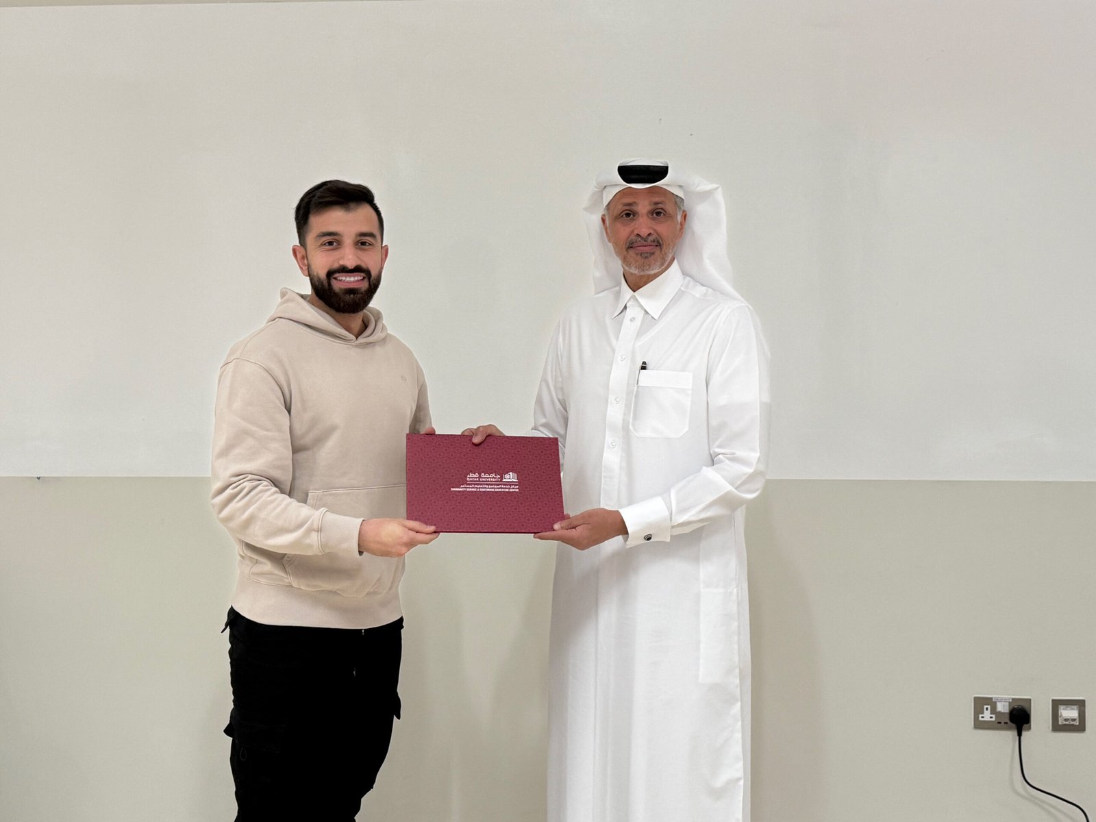 The Diplomatic Academy, in partnership with Qatar University, concluded the training program Protocol and Etiquette for Dealing with VIPs from December 1 to 4, 2024