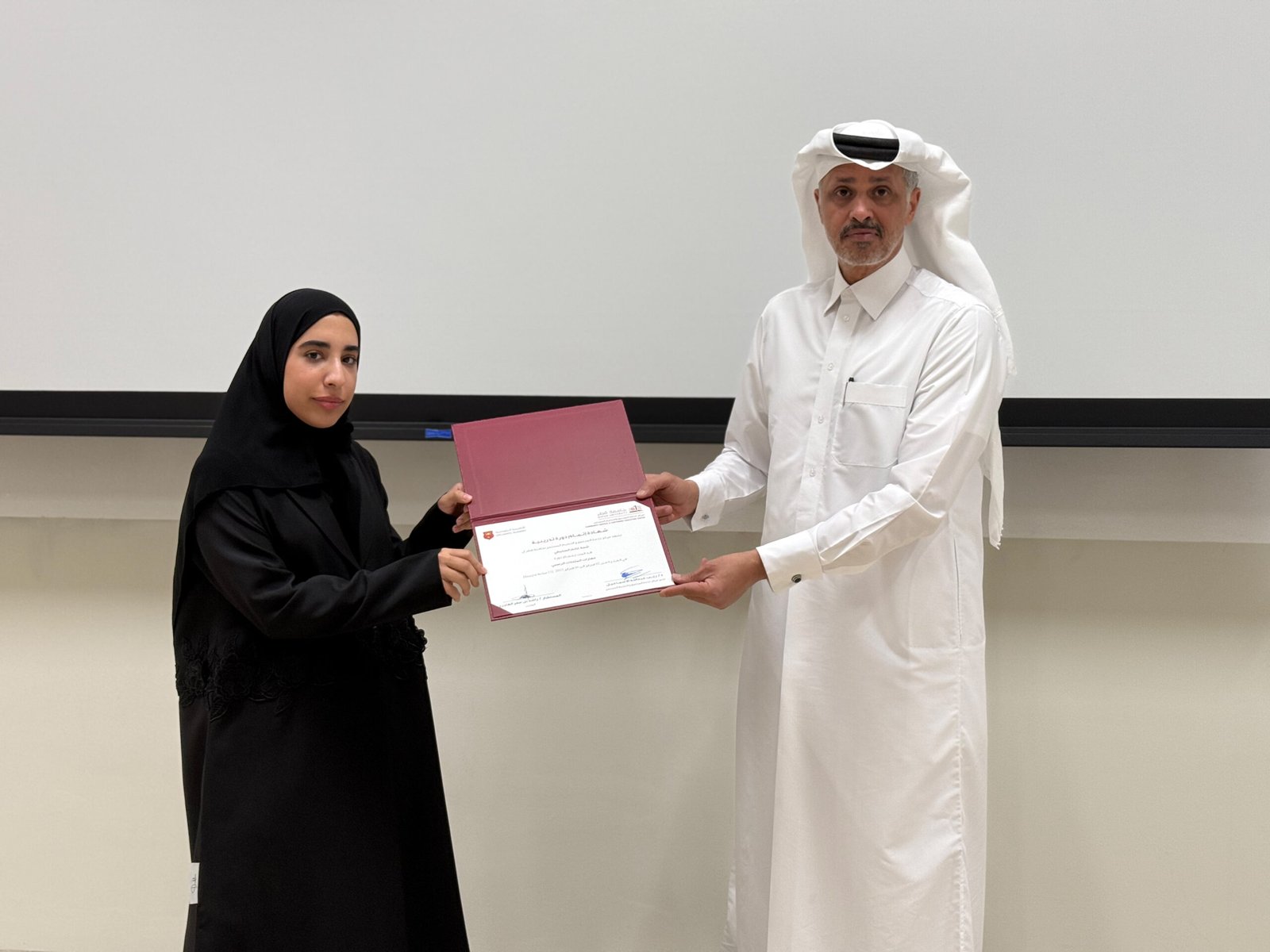 The Diplomatic Academy, in partnership with the Community Service and Continuing Education Center at Qatar University, concluded the Official Spokesperson Skills Program, which lasted for five days from February 2 to 6, 2025