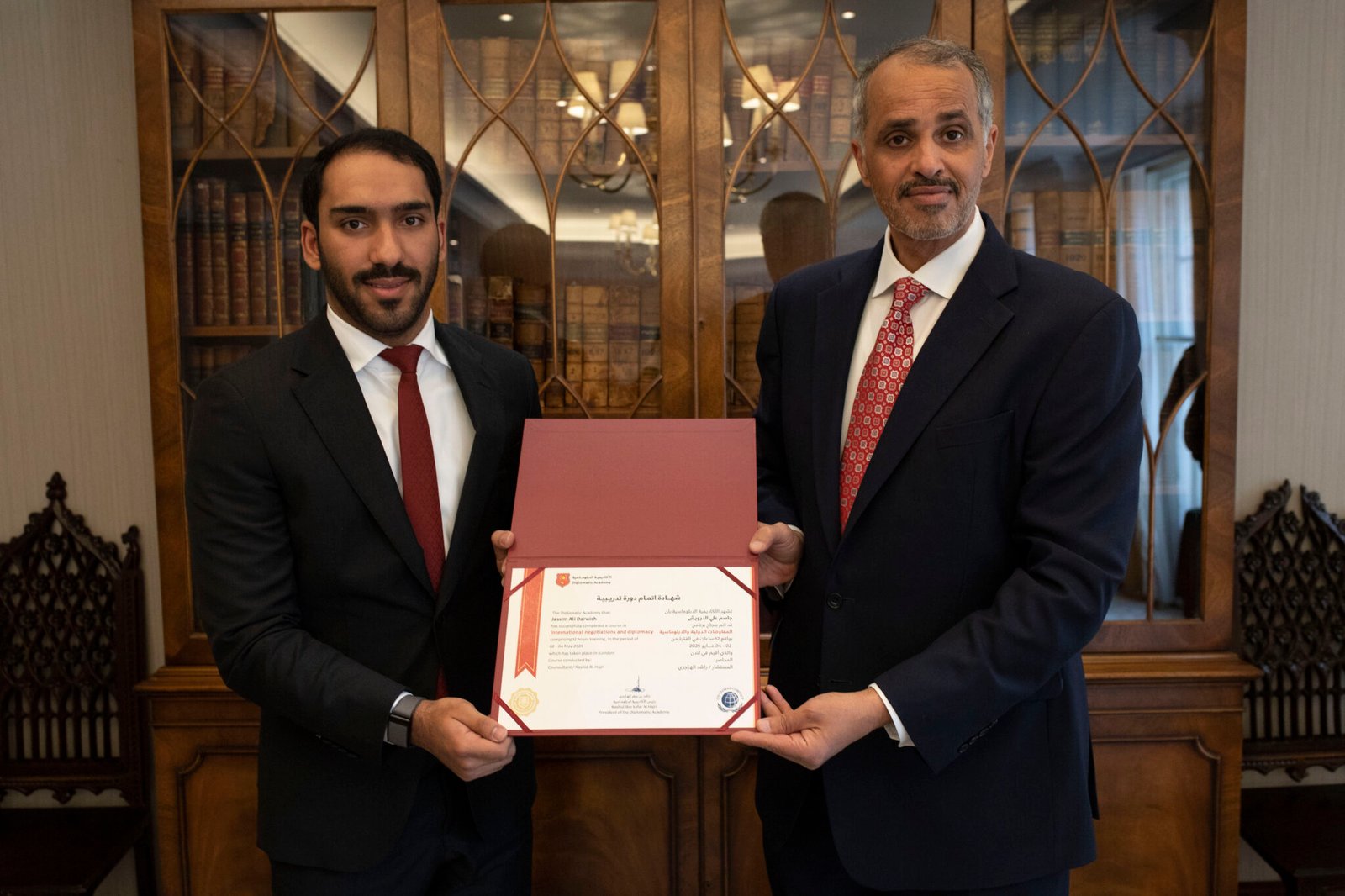 اختتمت الأكاديمية الدبلوماسية برنامج المفاوضات الدولية والدبلوماسية الذي عُقد في لندن من 2 إلى 4 مايو 2025