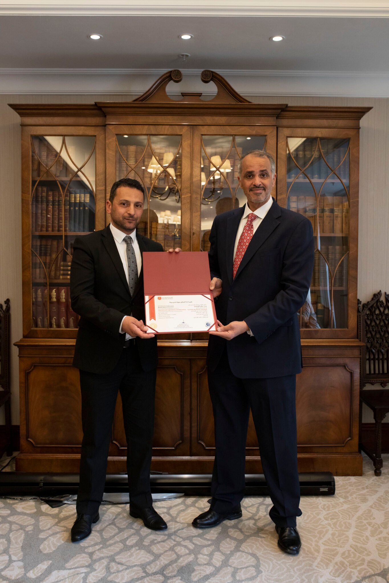 اختتمت الأكاديمية الدبلوماسية برنامج المفاوضات الدولية والدبلوماسية الذي عُقد في لندن من 2 إلى 4 مايو 2025