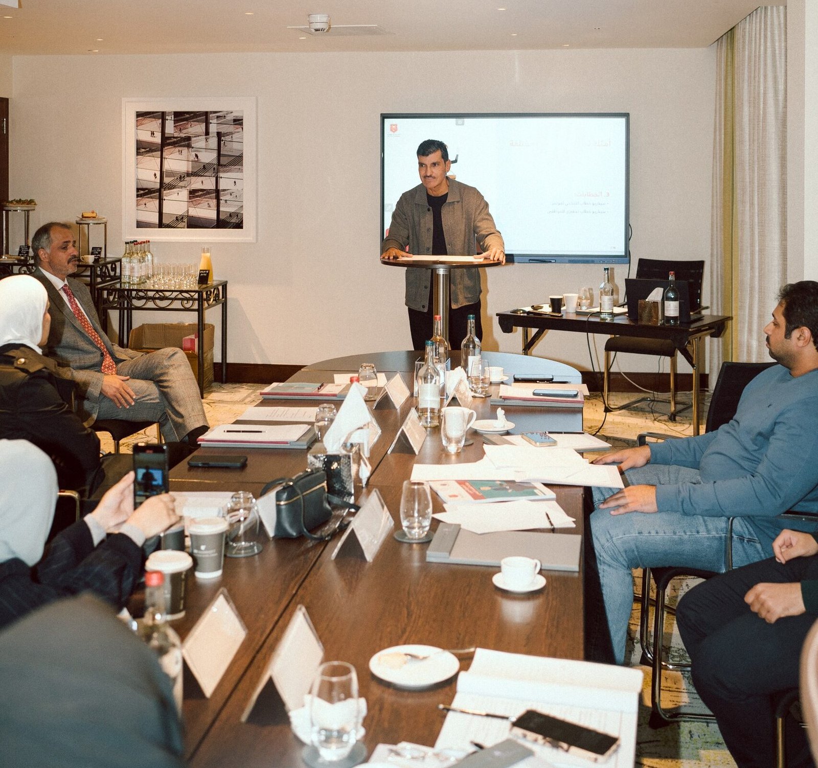 اختتمت الأكاديمية الدبلوماسية برنامجها التدريبي المتخصص بعنوان "مهارات المتحدث الرسمي"، والذي استمر لمدة ثلاثة أيام خلال الفترة من 18 إلى 20 أكتوبر 2025 في مدينة لندن. اختتمت الأكاديمية الدبلوماسية برنامجها التدريبي المتخصص بعنوان "مهارات المتحدث الرسمي"، والذي استمر لمدة ثلاثة أيام خلال الفترة من 18 إلى 20 أكتوبر 2025 في مدينة لندن.