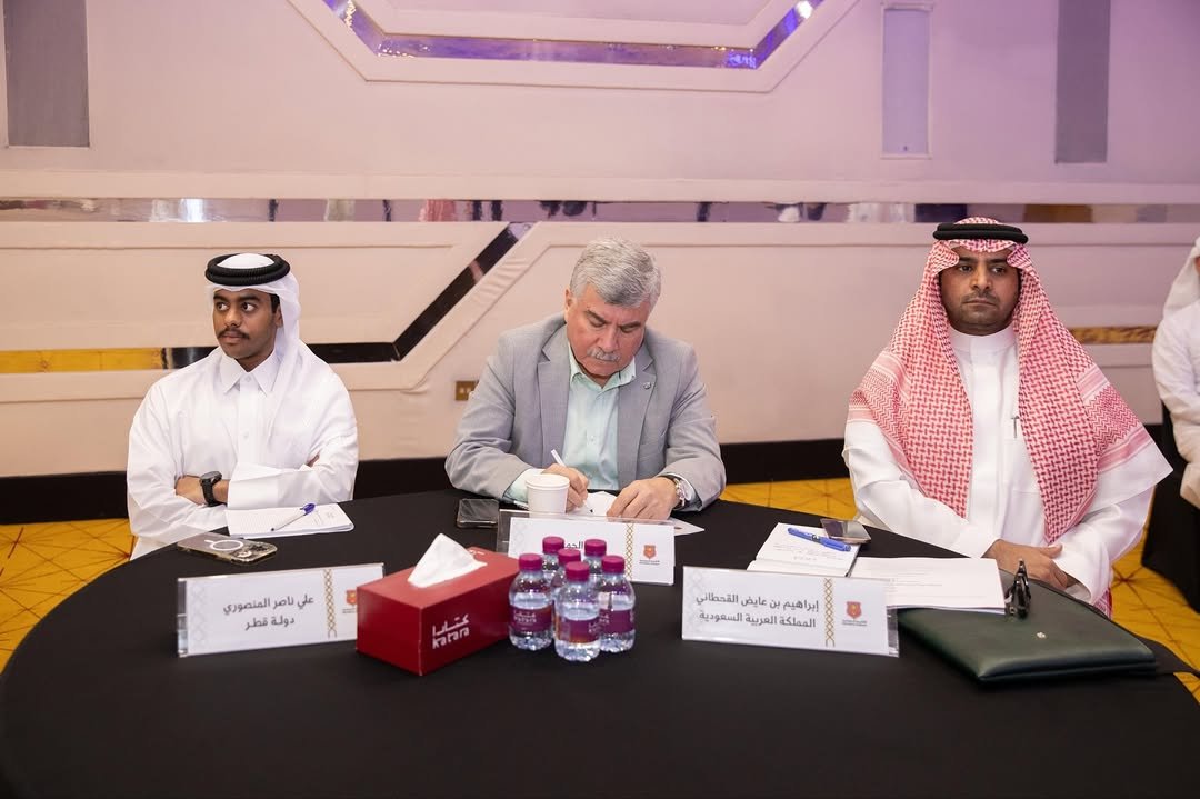 اختتمت الأكاديمية الدبلوماسية بالتعاون مع مركز كتارا للدبلوماسية العامة فعاليات البرنامج التدريبي "تسوية النزاعات وبناء السلام"، الذي قدمه سعادة الدكتور ناجي صبري الحديثي، وزير الخارجية العراقي الأسبق، واستمر لمدة ثلاثة أيام خلال الفترة من 2 إلى 4 نوفمبر 2025.