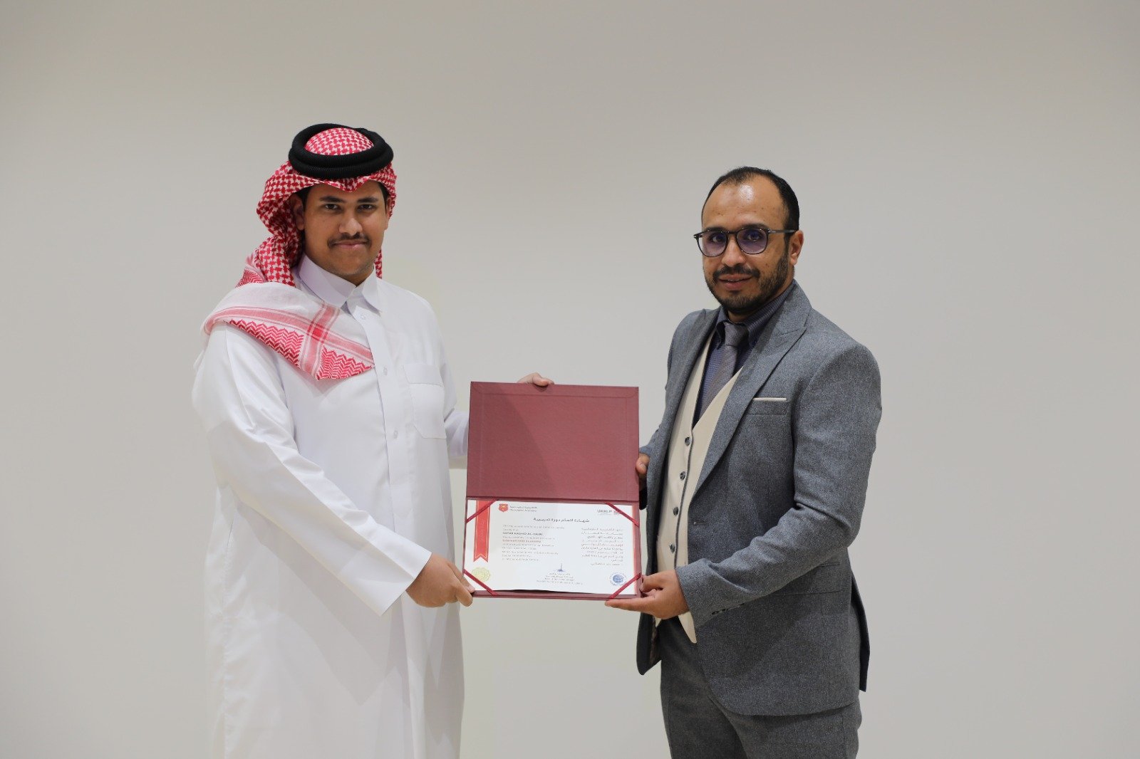 اختتمت الأكاديمية الدبلوماسية بالشراكة مع جامعة قطر، برنامج الاقتصاد الدولي الذي عُقد خلال الفترة من 1 إلى 3 ديسمبر 2025 اختتمت الأكاديمية الدبلوماسية بالشراكة مع جامعة قطر، برنامج الاقتصاد الدولي الذي عُقد خلال الفترة من 1 إلى 3 ديسمبر 2025