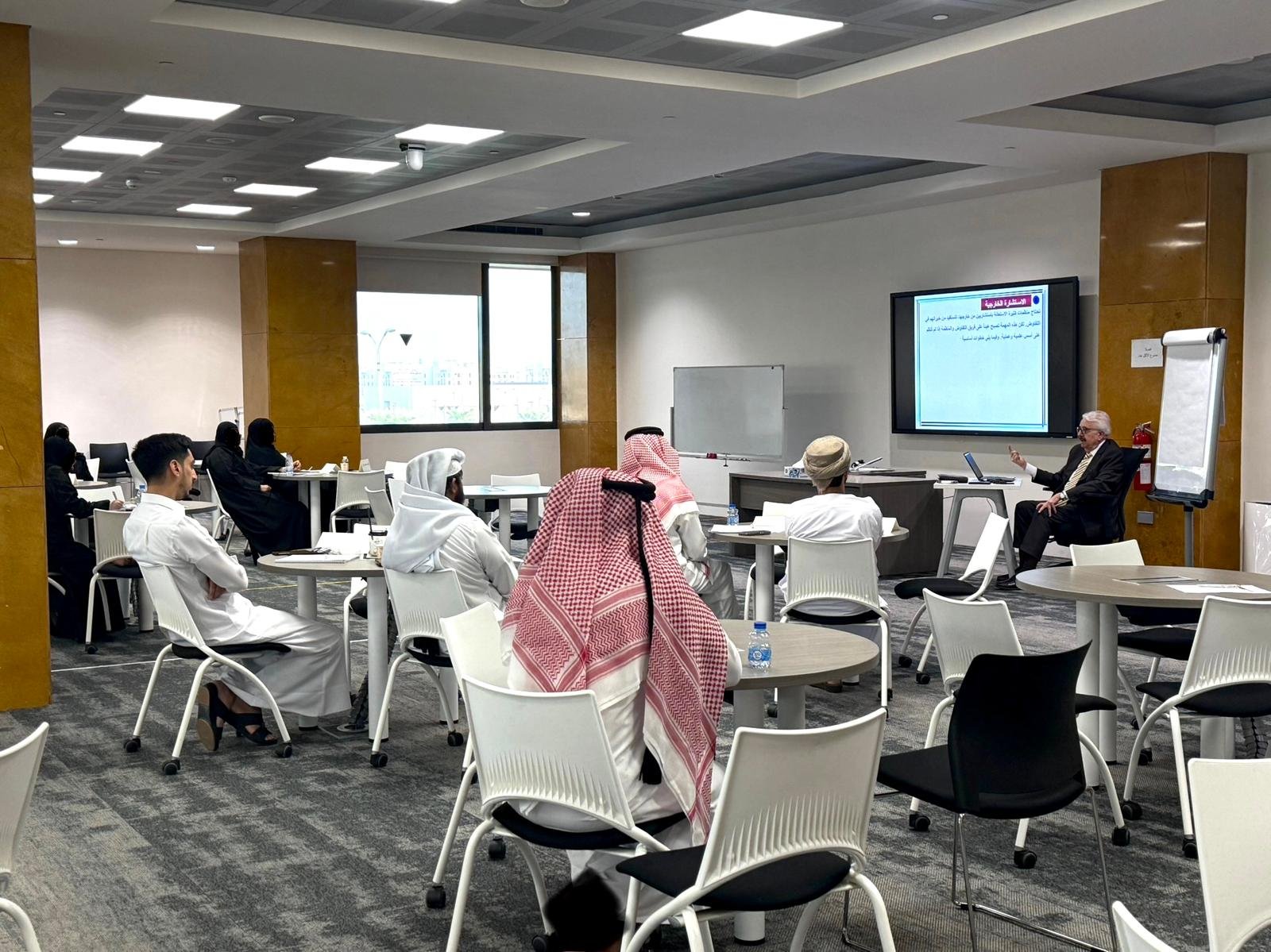 اختتمت الأكاديمية الدبلوماسية بالشراكة مع جامعة قطر برنامج "استراتيجيات ومهارات التفاوض"، خلال الفترة من 6 إلى 8 سبتمبر 2026 بمقر جامعة قطر